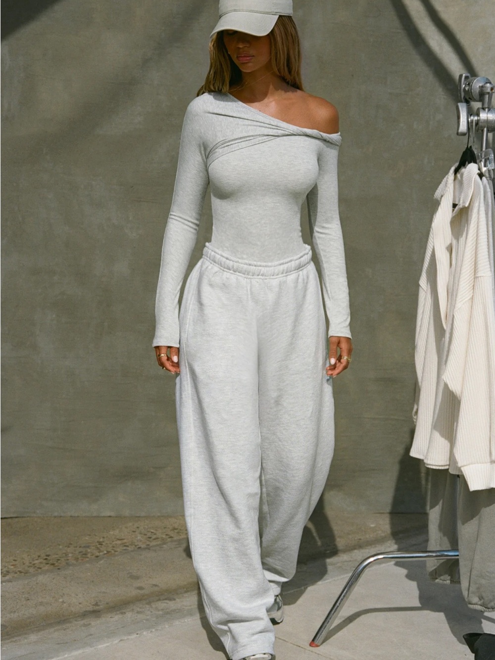 Joah Brown Off Shoulder Twist Long Sleeve Pearl Grey Rib Small - Picture 6 of 6